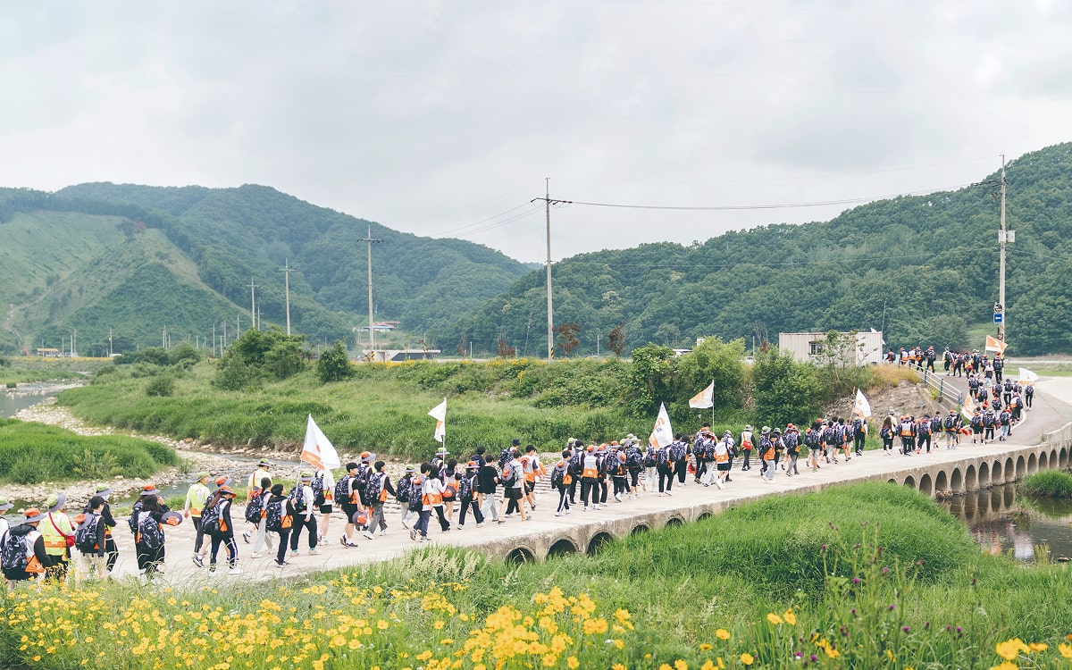 월드비전의 행군사진