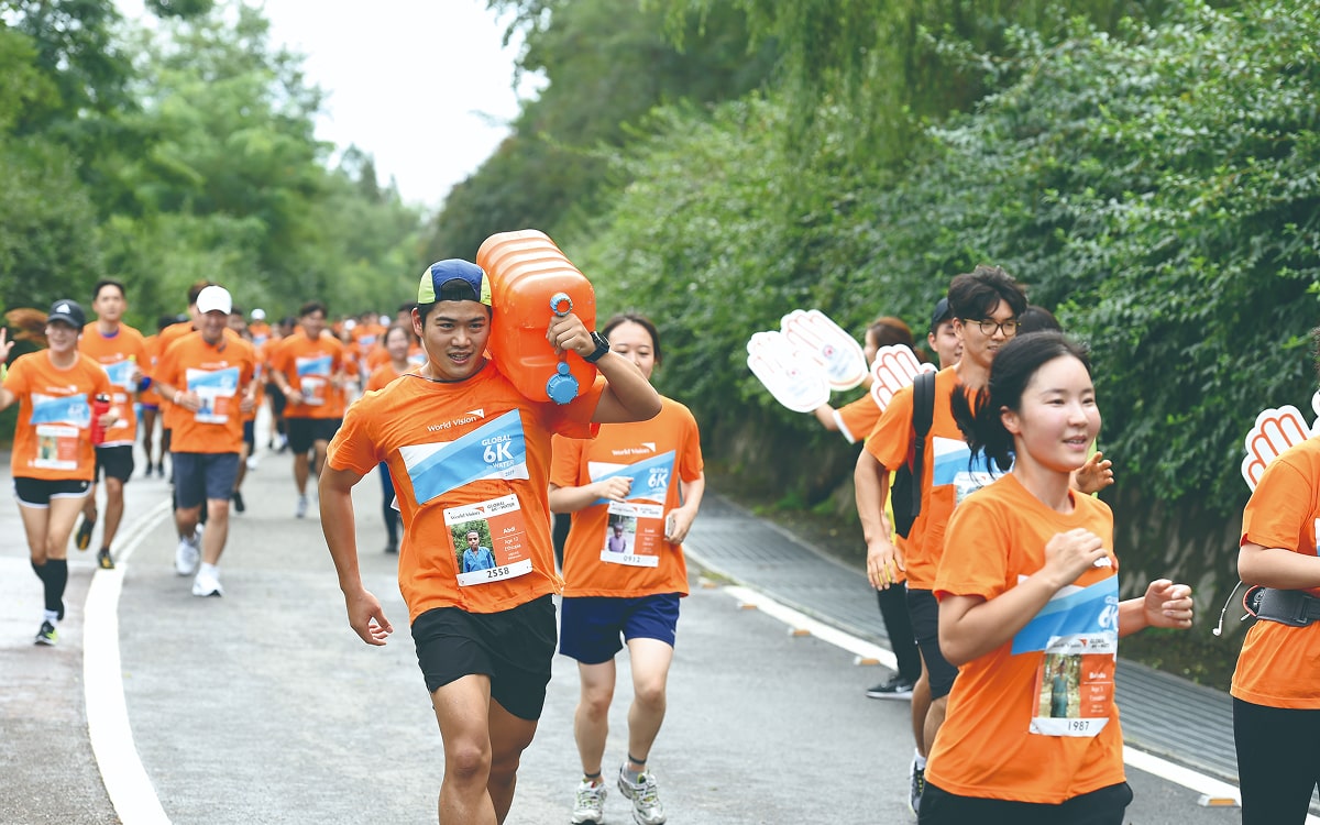 아프리카 아동에게 식수를 지원하는 ‘글로벌 6K 마라톤’ 사진