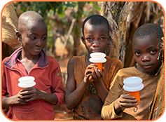 일광전구를 든 아이들