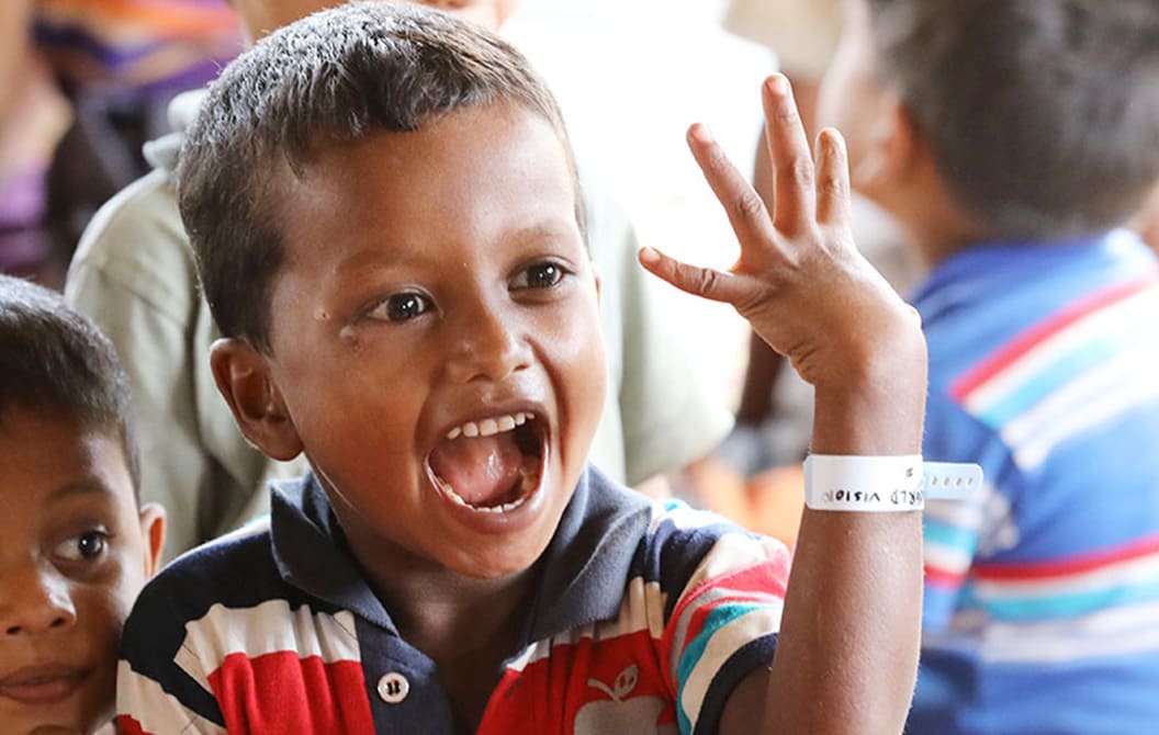 전쟁으로 보호자를 잃은 아이