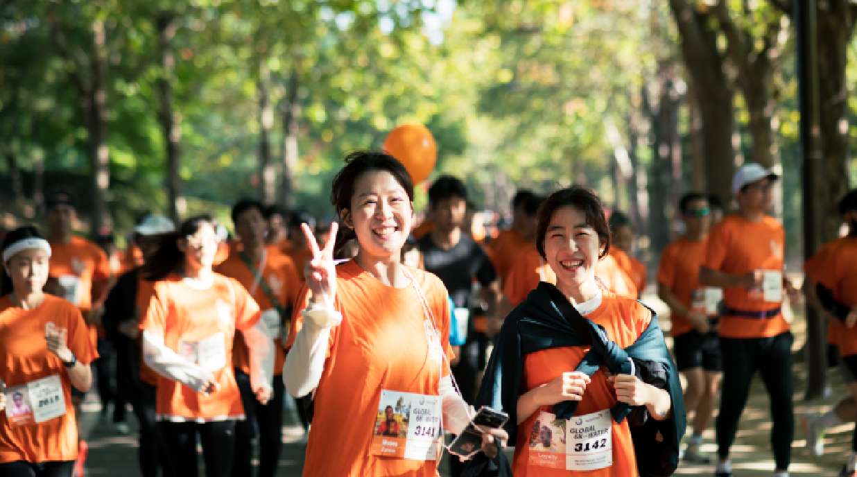 글로벌 6K 참가자가 마라톤에 참가하고 찍은 사진입니다. 