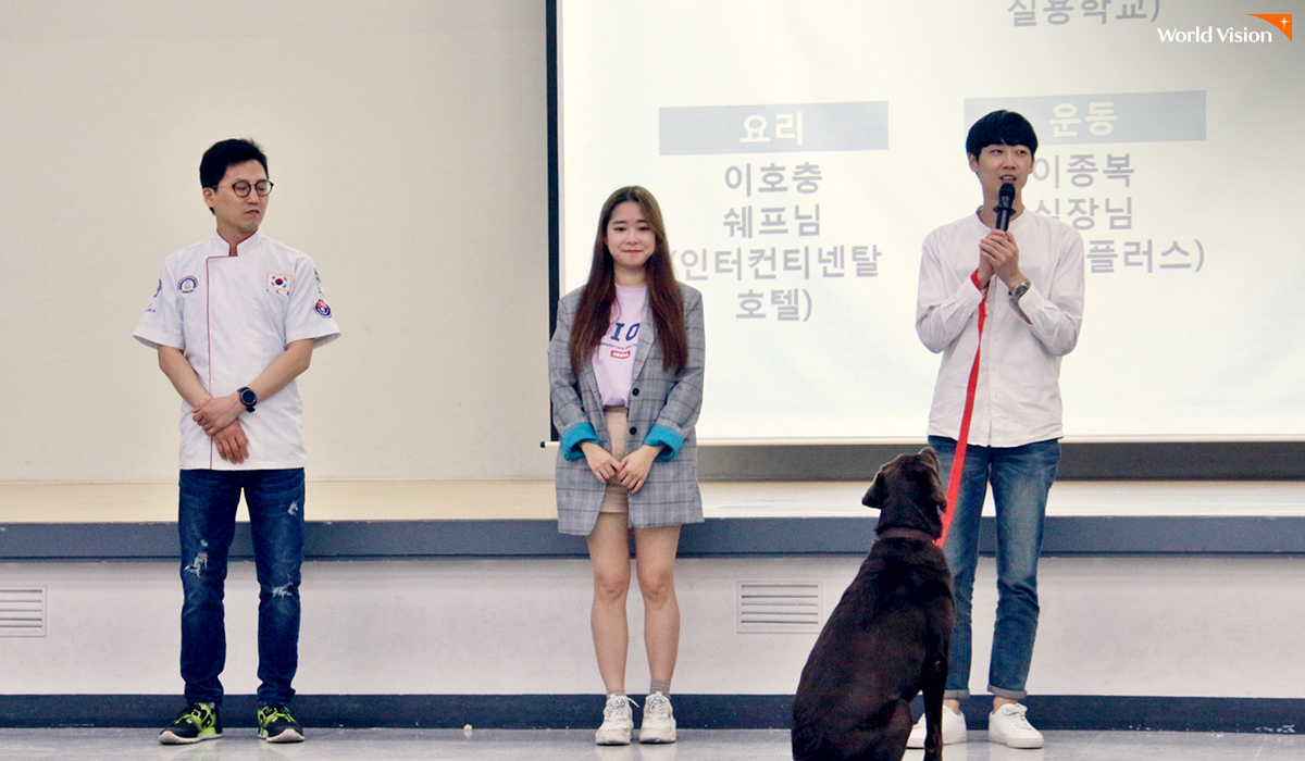 오후에는 요리사, 스포츠 선수, 유투버, 경찰 등 다양한 분야의 멘토 분들과 함께 했습니다