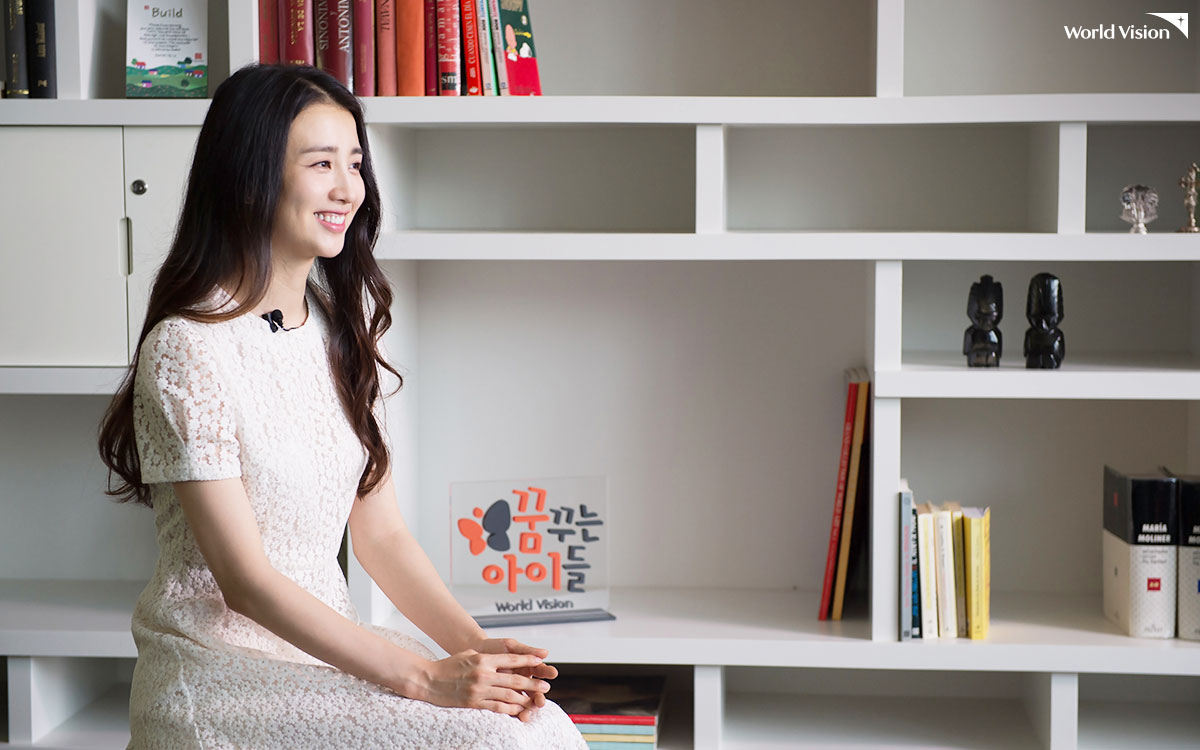 안녕하세요 배우 박하선입니다