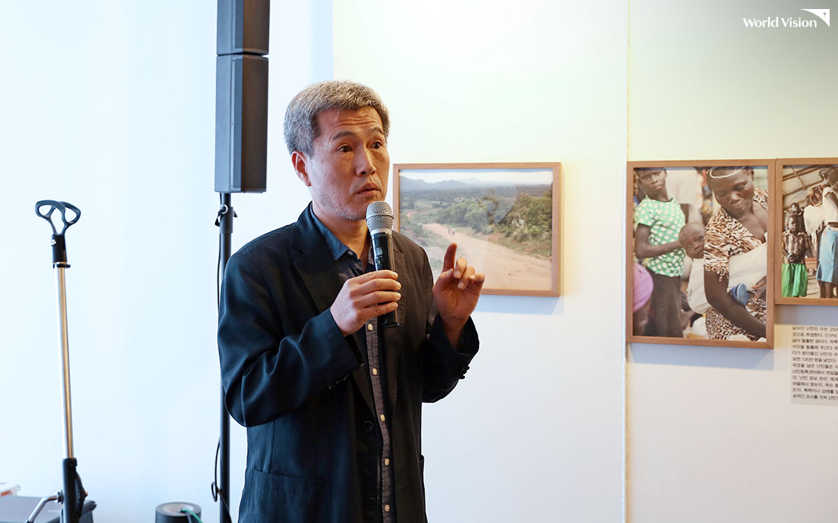 난민 아이들과 마주 보았으면 좋겠습니다