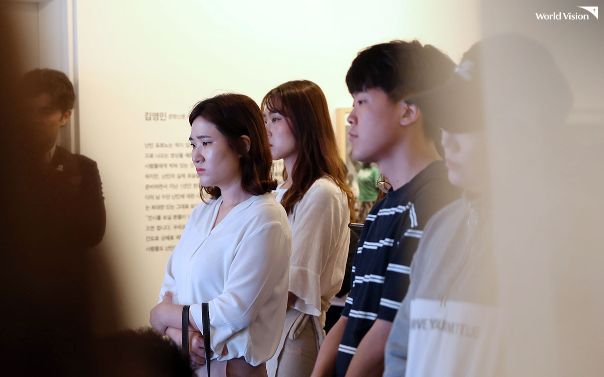 김혜자 선생님의 진심 어린 호소에 자리에 있던 모두의 눈시울이 붉어졌습니다