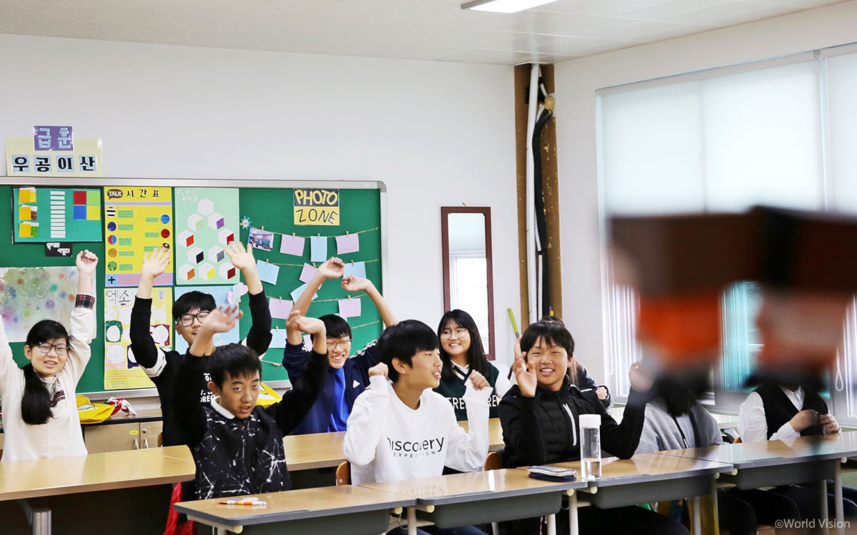 하루 단 4번의 배편. 흔한 편의점도 커피숍도 없는 조용하고 평화로운 섬 넙도