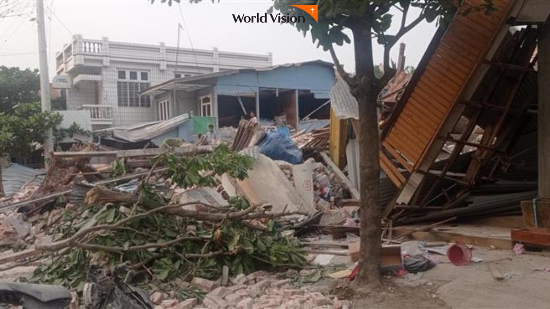 지진으로 인해 붕괴된 거주지