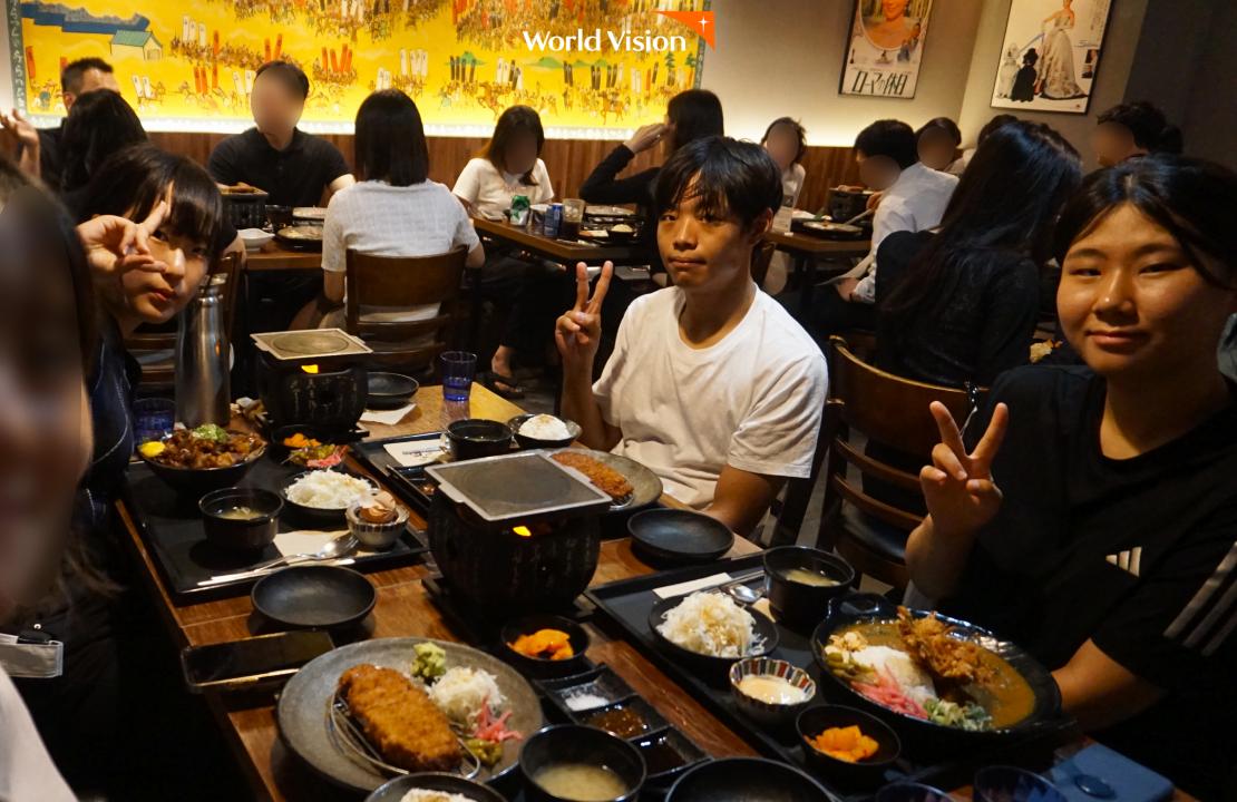 식사 중 셀카