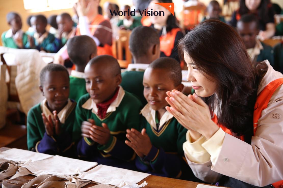 탄자니아 비전로드 학교 봉사 사진